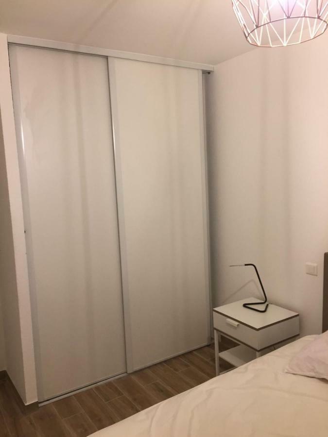 Cosy Poullan, 2-bedroom Apartment, 200 M From The Beach * Nizza